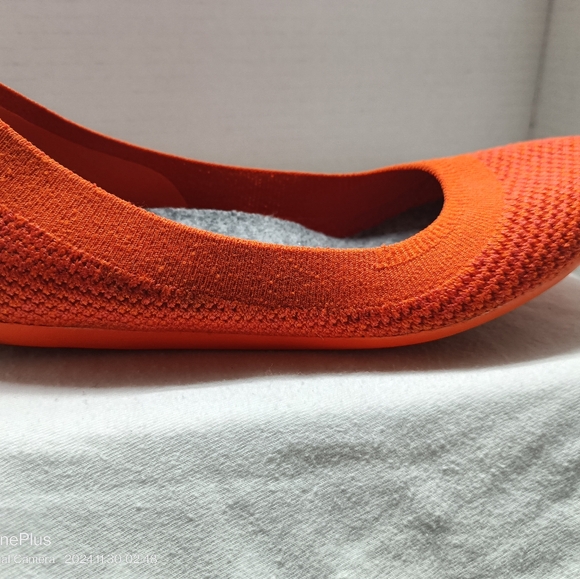 Allbirds Bright orange tree breezers size 6.5 - Picture 15 of 16